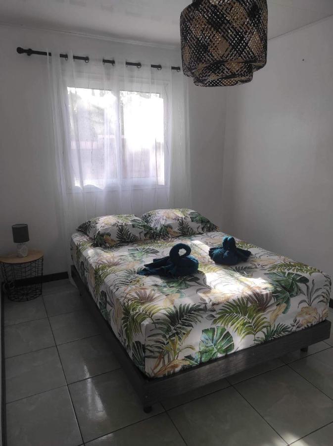 Location Saisonniere Les Bibassiers Apartment Le Tampon Exterior photo