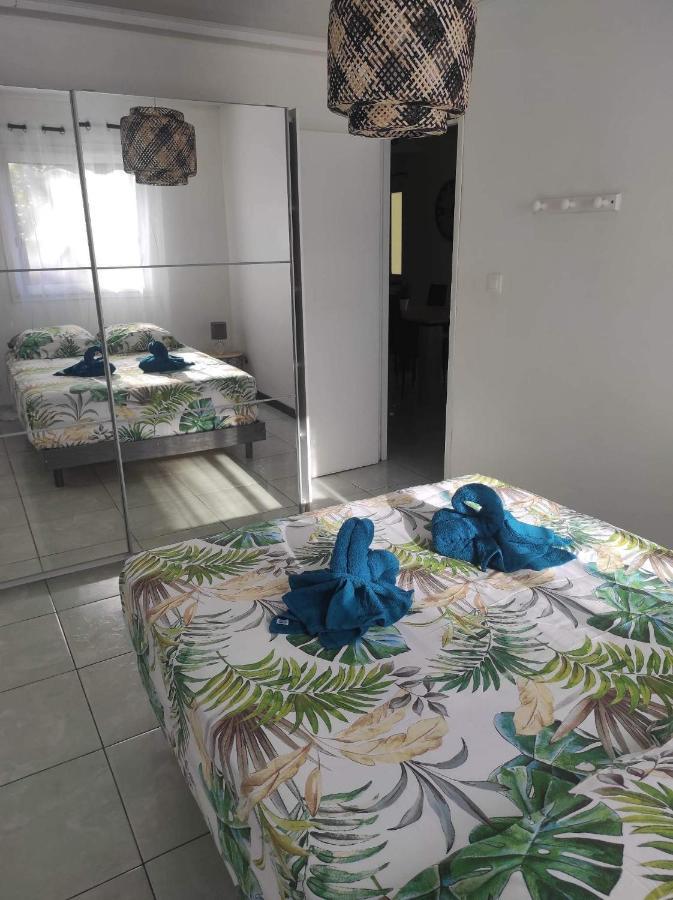 Location Saisonniere Les Bibassiers Apartment Le Tampon Exterior photo